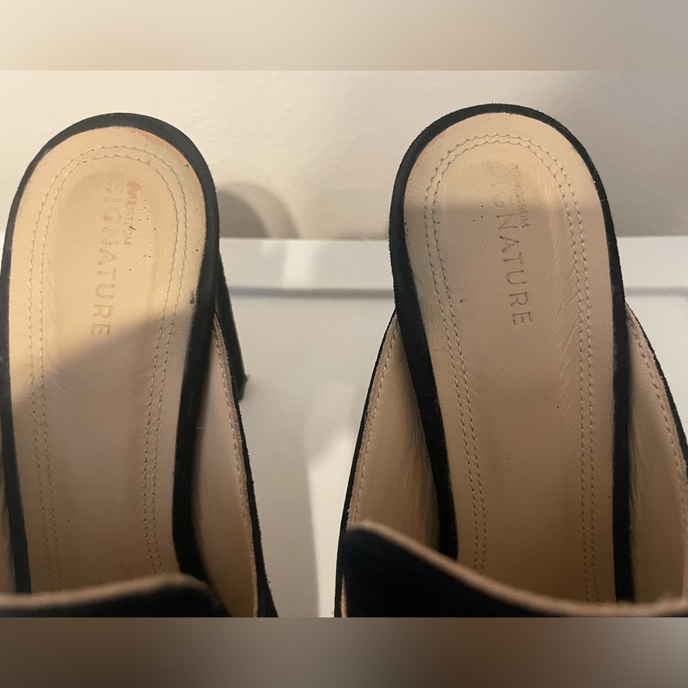 Nordstrom Signature black heels - Picture 3 of 7
